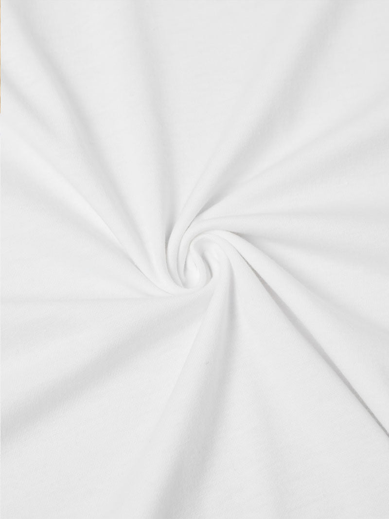 Grafisk T-skjorte for englevinger for kvinner - "Beskyttelse omgir deg" gyllent trykk, uformelt rund hals, kortermet, mikroelastisk, ikke-gjennomsiktig, lettstelt blanding av polyester/spandex, ideell for uformelle antrekk