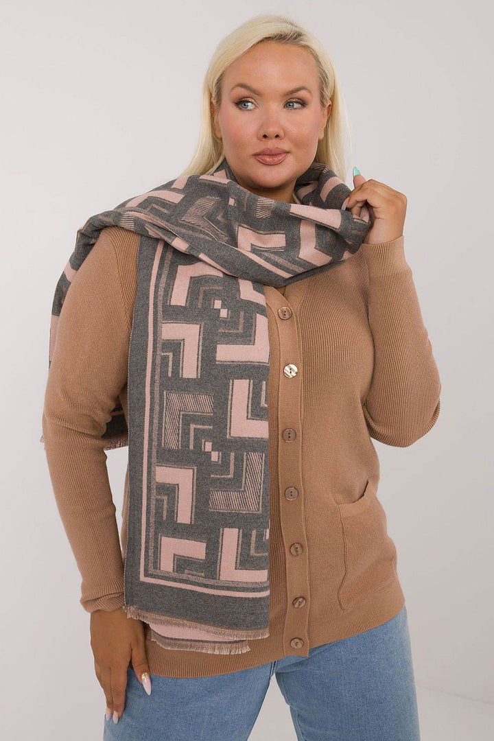 Shawl model 200538 - MHMote
