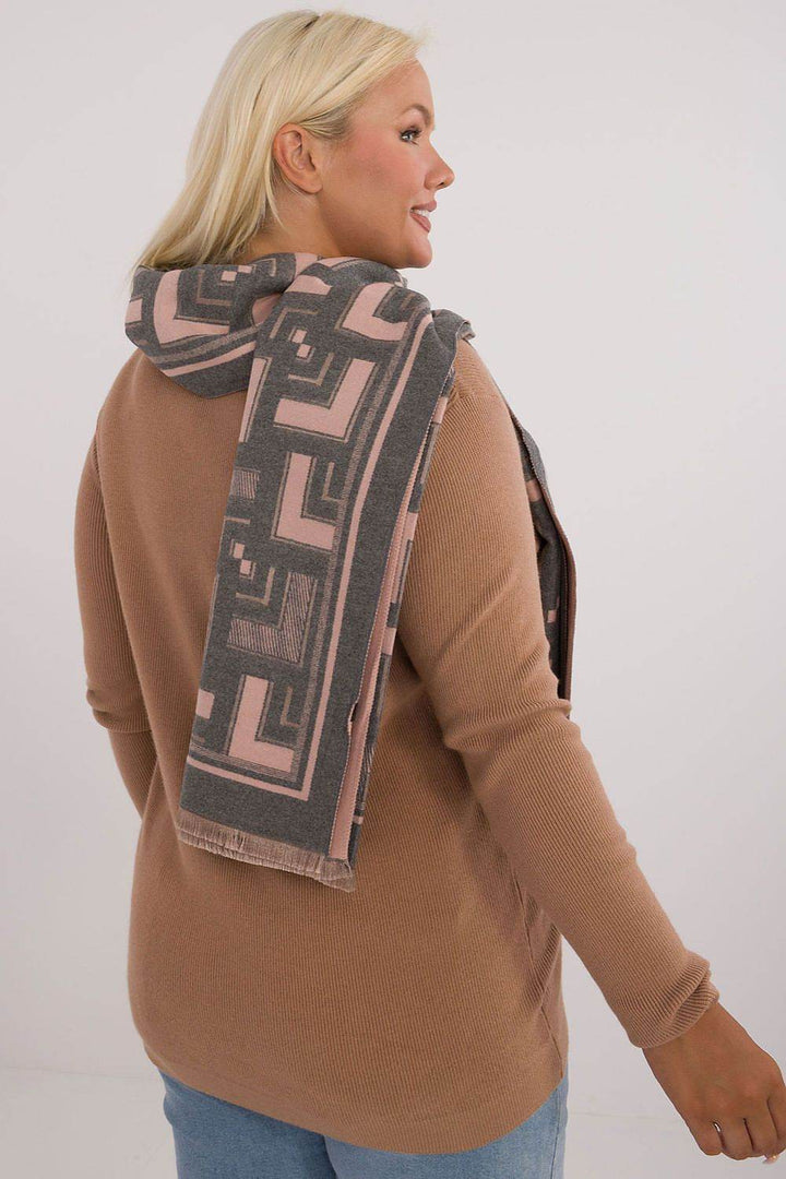 Shawl model 200538 - MHMote