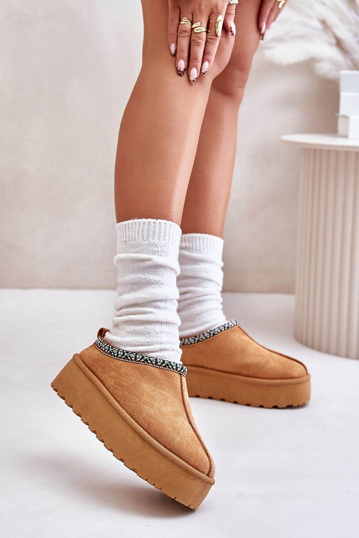 Slippers model 201247 - MHMote