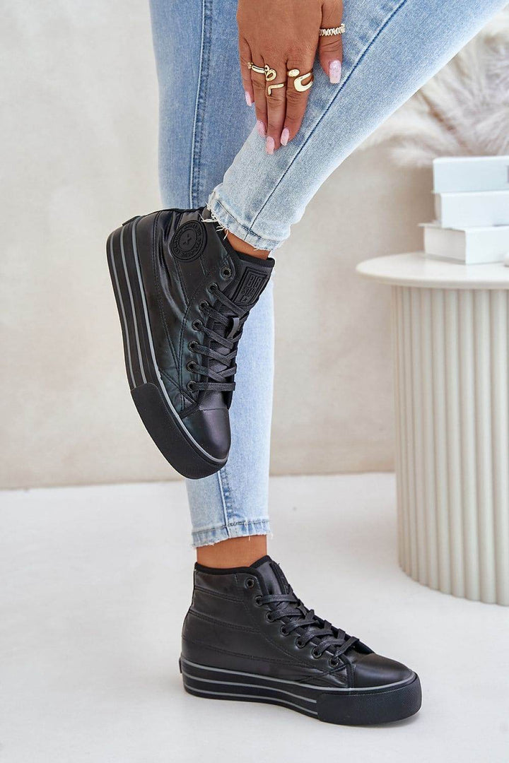 Sneakers model 201920 - MHMote