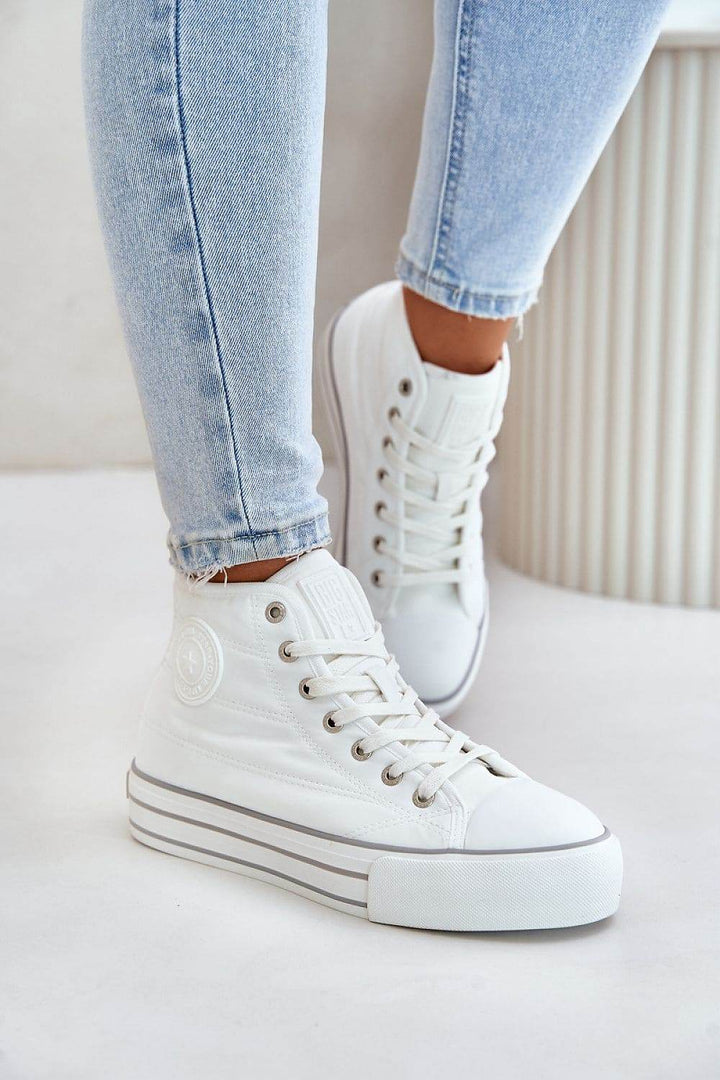 Sneakers model 201921 - MHMote