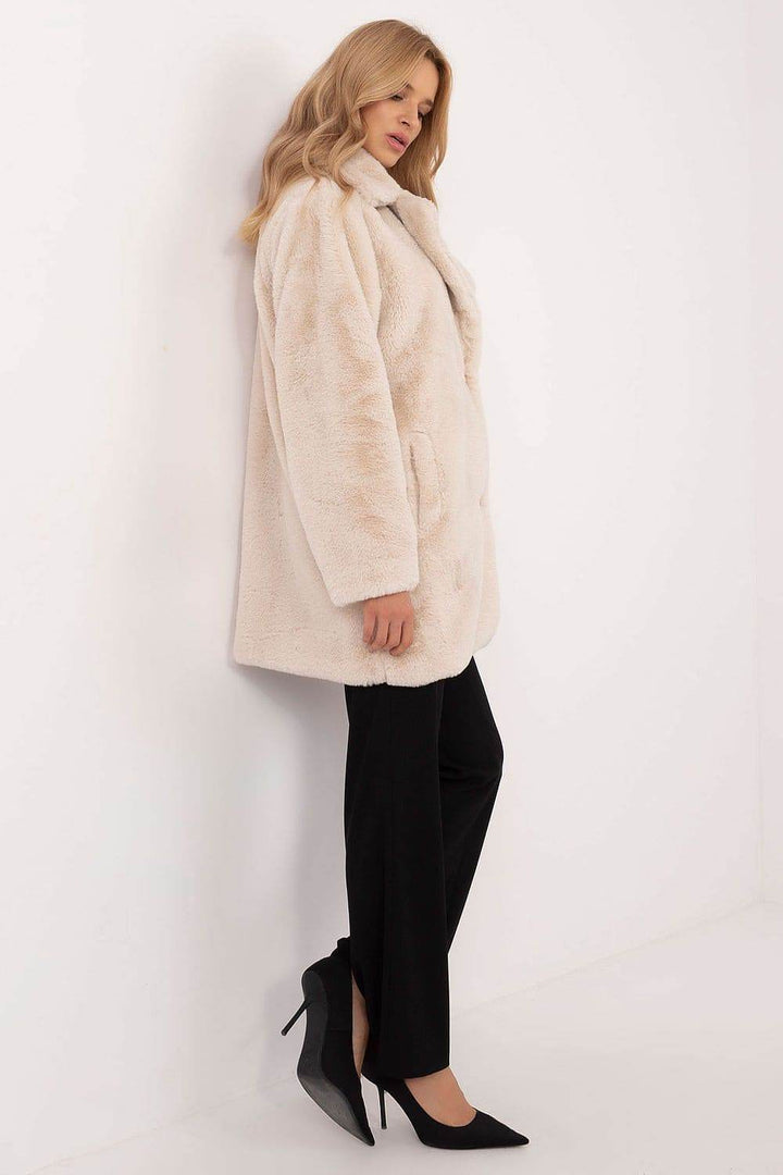 Coat model 202274 - MHMote