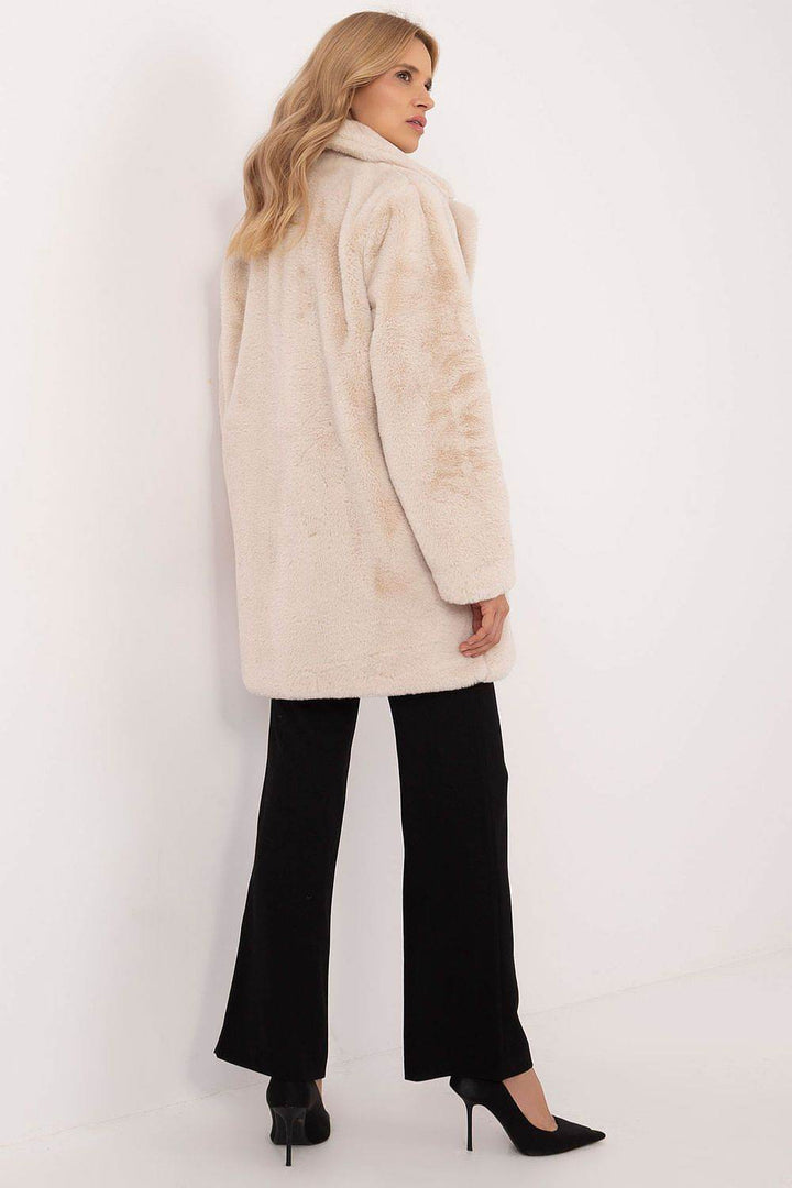 Coat model 202274 - MHMote