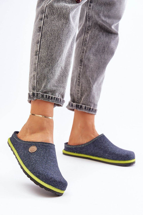 Slippers model 202657 - MHMote