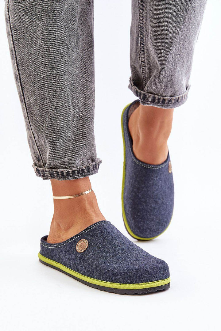 Slippers model 202657 - MHMote