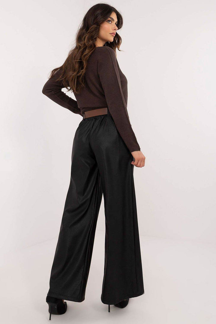 Women trousers model 202893 - MHMote