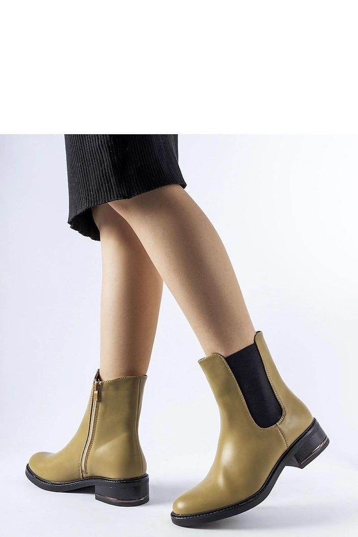 Boots model 204495 - MHMote