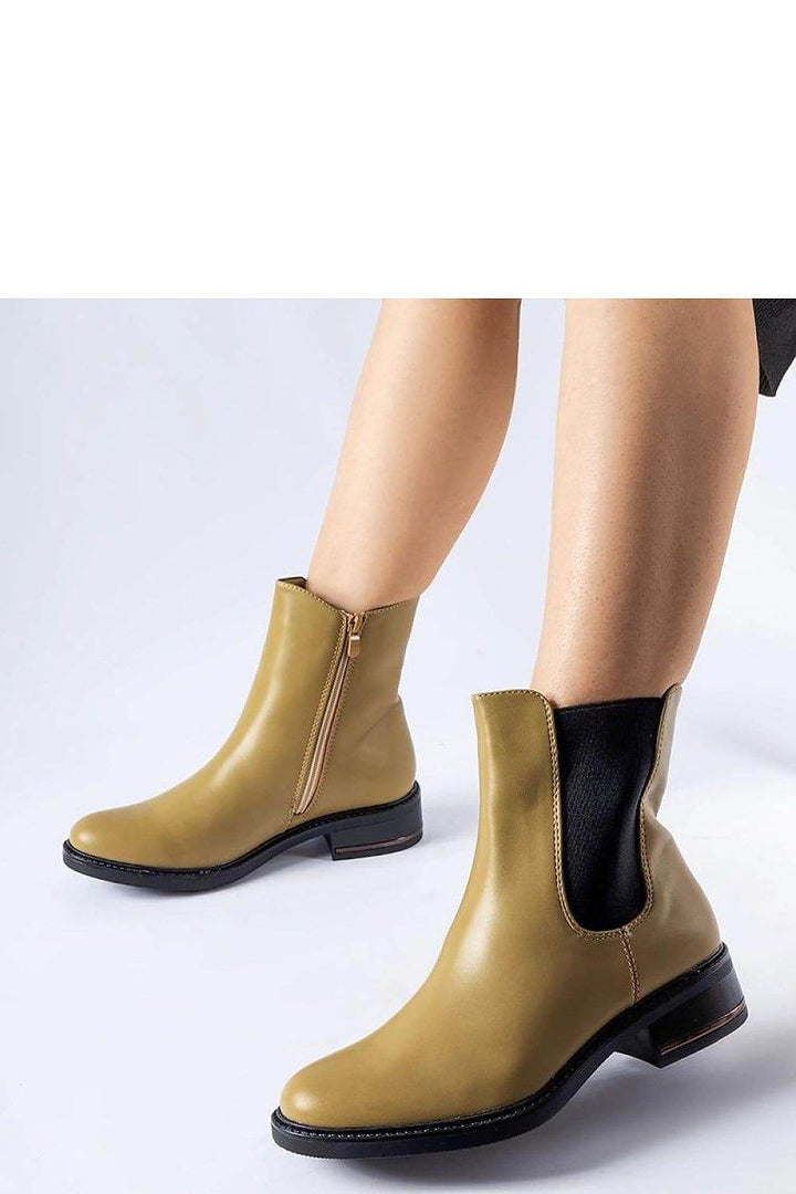 Boots model 204495 - MHMote