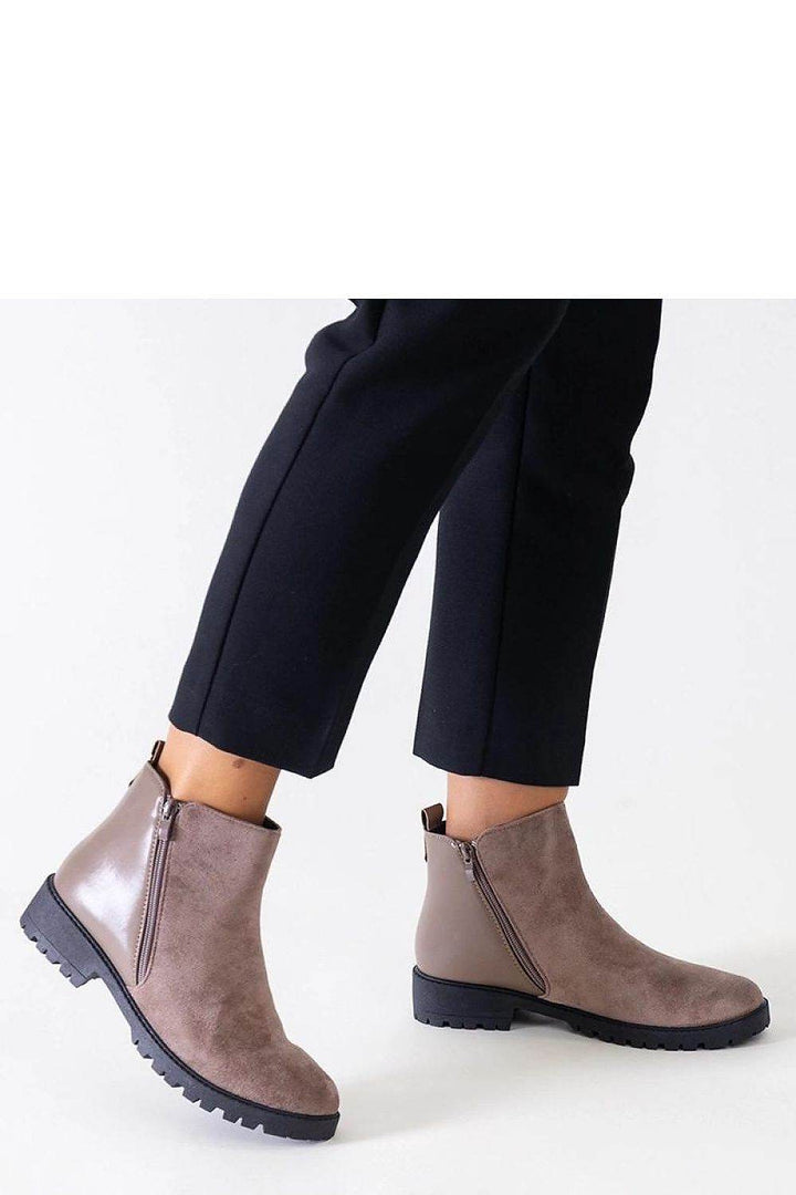 Boots model 204572 - MHMote