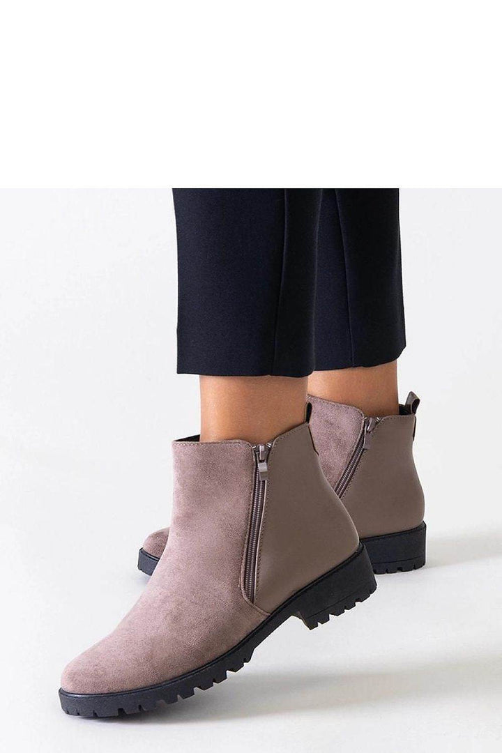 Boots model 204572 - MHMote