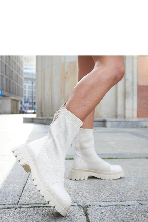 Boots model 204605 - MHMote