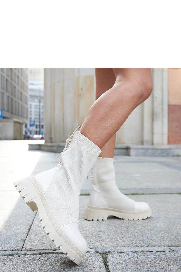 Boots model 204605 - MHMote