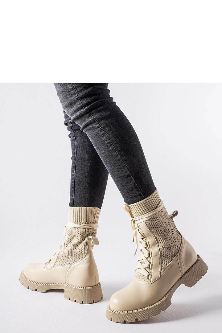 Boots model 204606 - MHMote