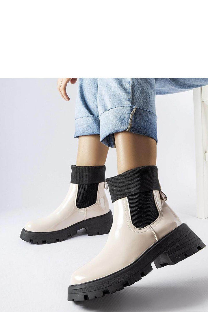 Boots model 204616 - MHMote