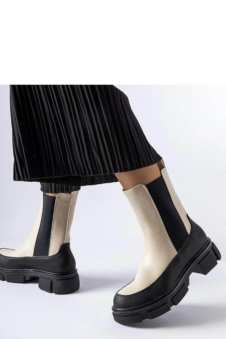 Boots model 204620 - MHMote