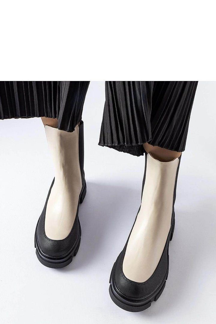 Boots model 204620 - MHMote