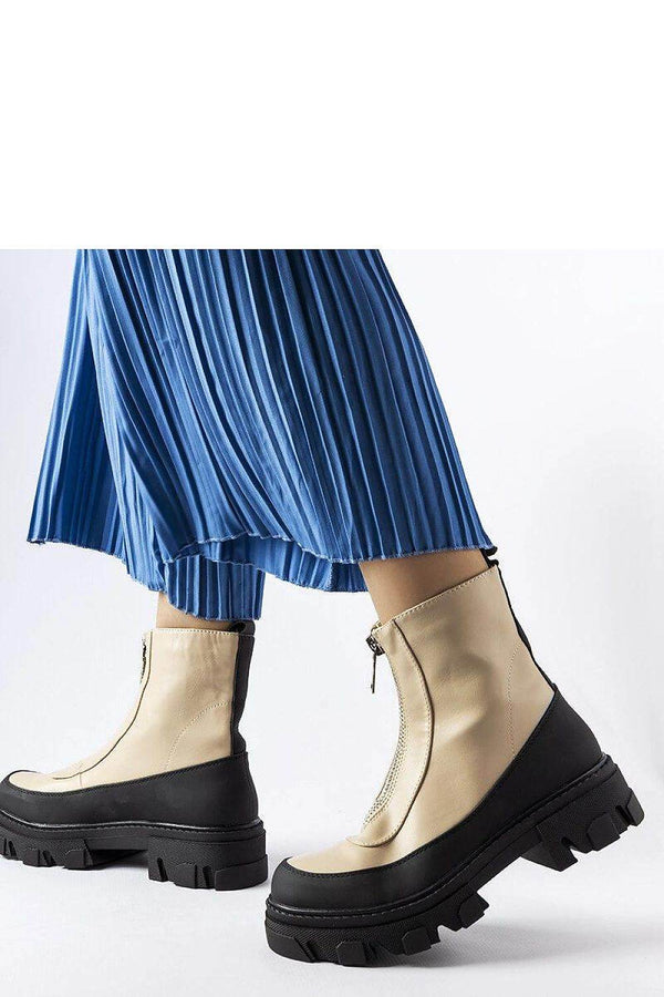 Boots model 204625 - MHMote