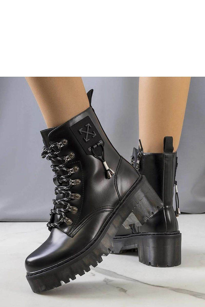 Boots model 204631 - MHMote