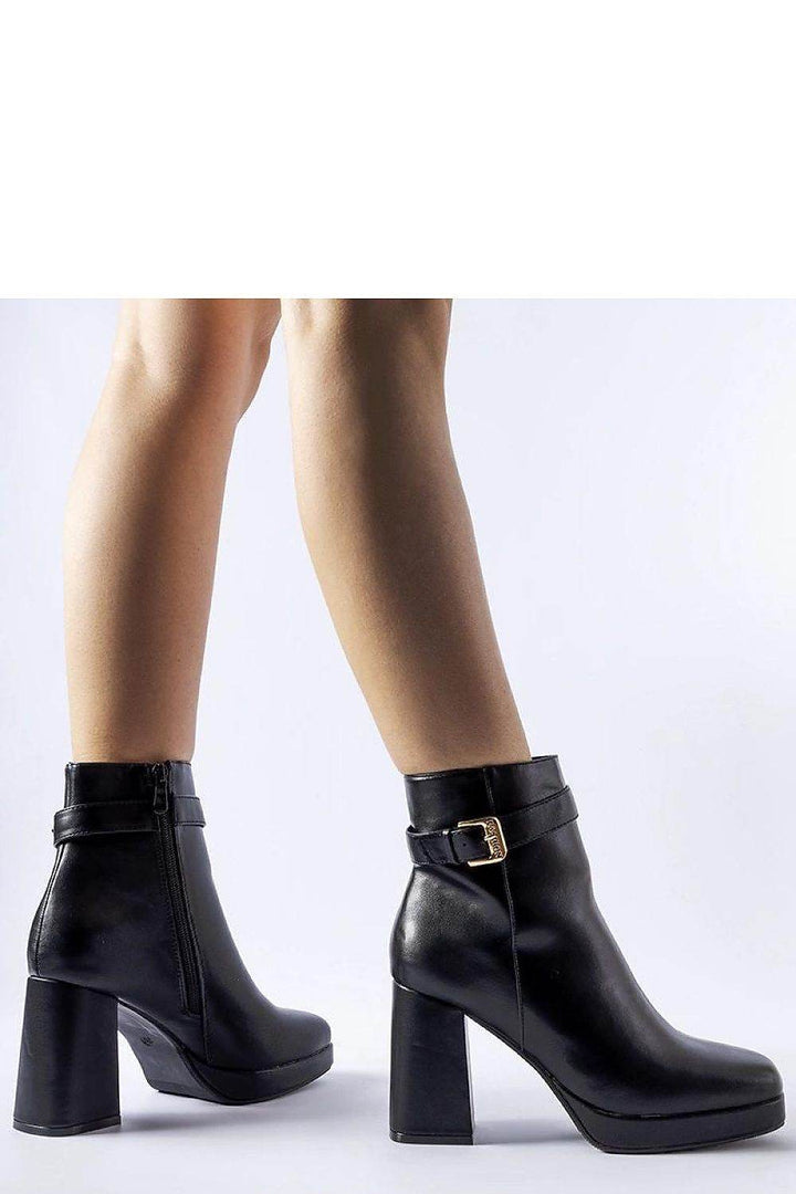 Heel boots model 204724 - MHMote
