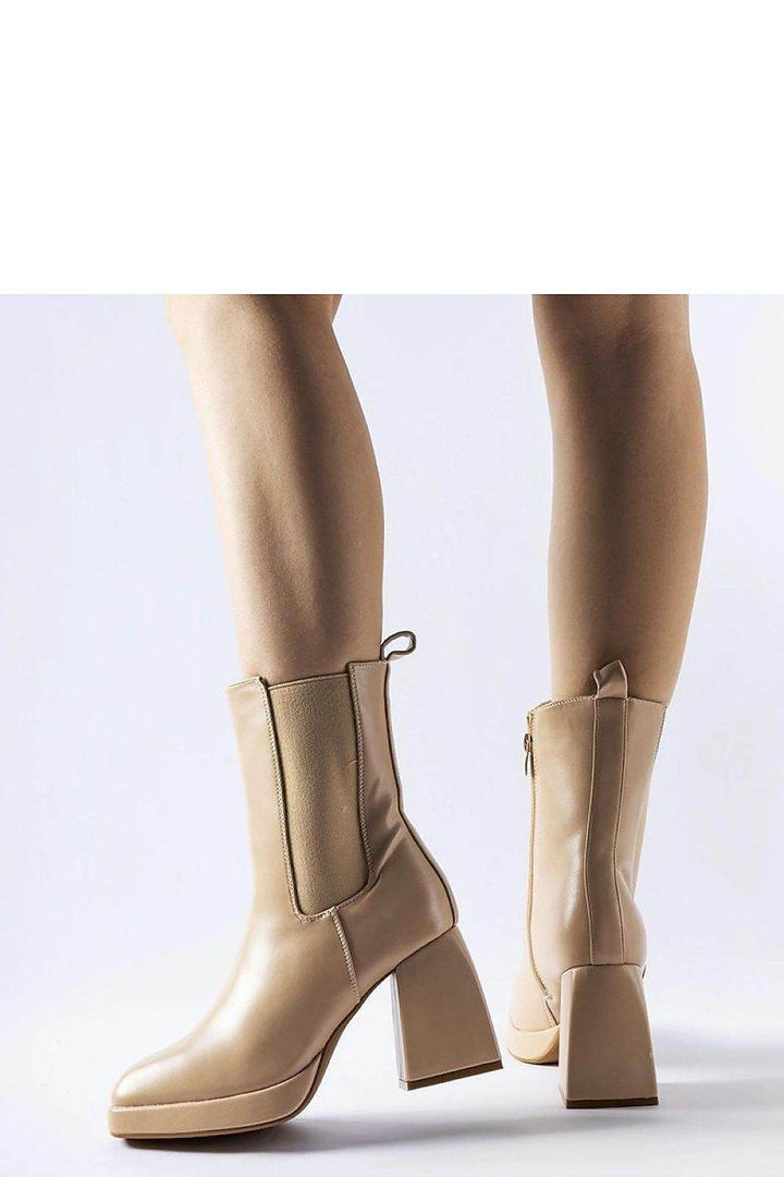 Heel boots model 204731 - MHMote
