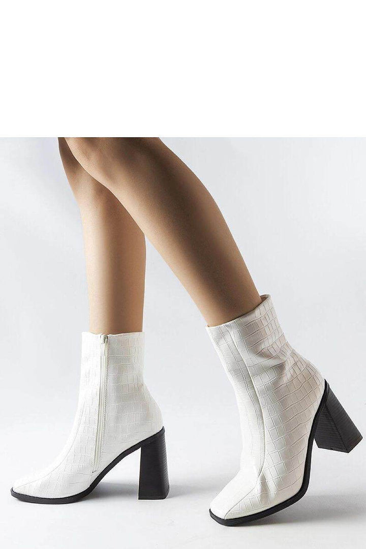 Heel boots model 204772 - MHMote