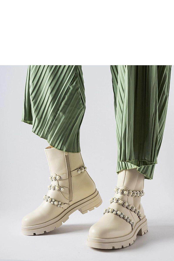 Boots model 204836 - MHMote