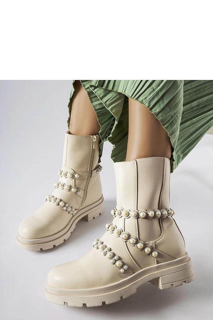 Boots model 204836 - MHMote