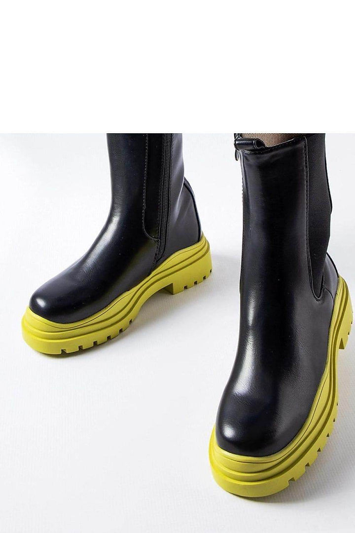 Boots model 204837 - MHMote