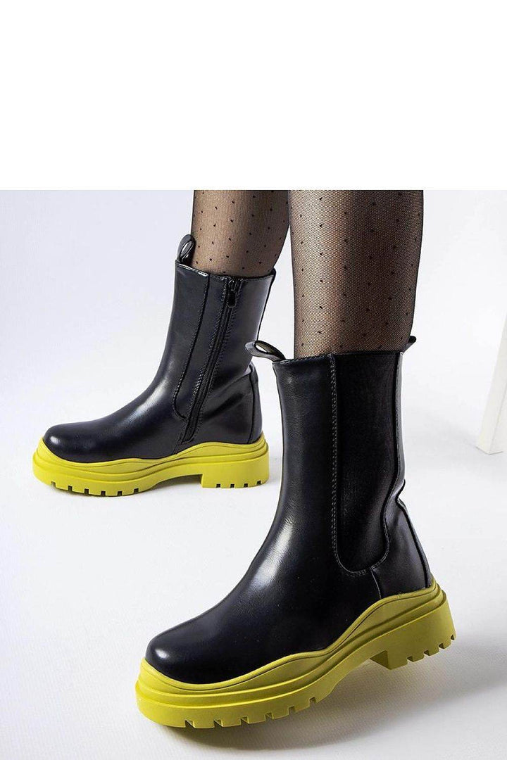 Boots model 204837 - MHMote