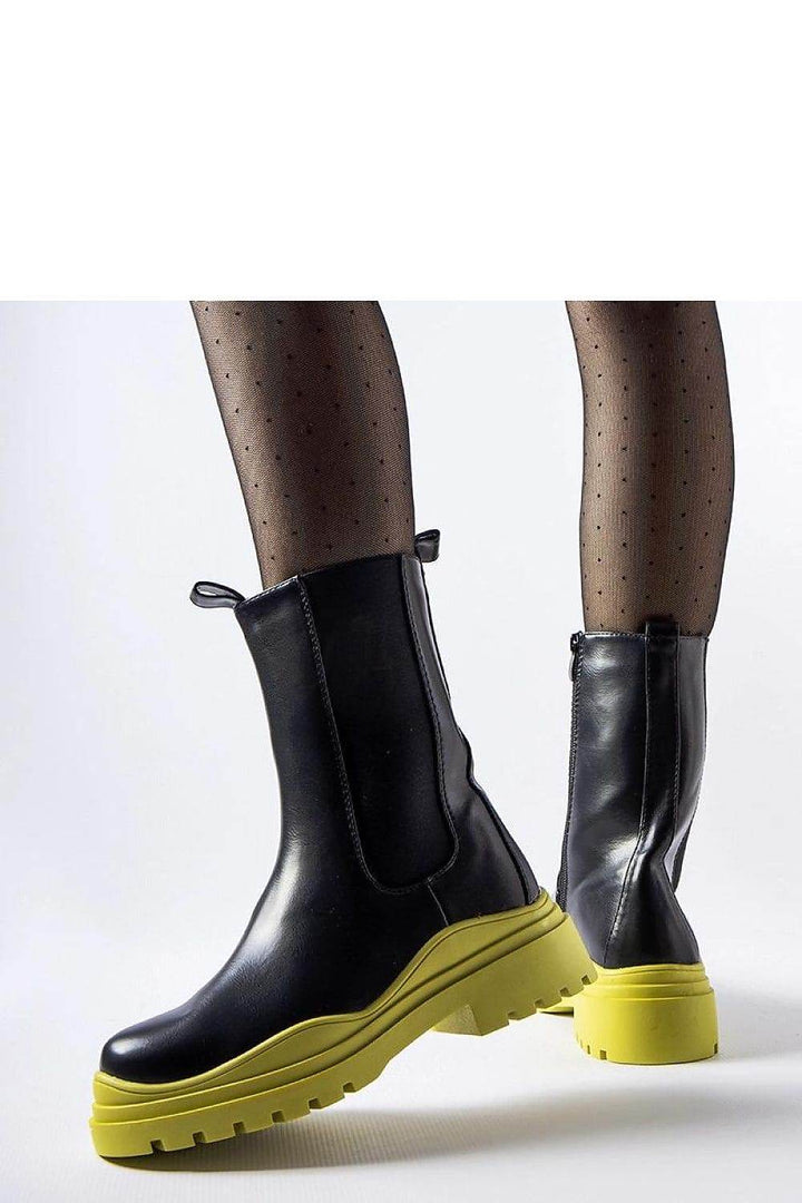 Boots model 204837 - MHMote