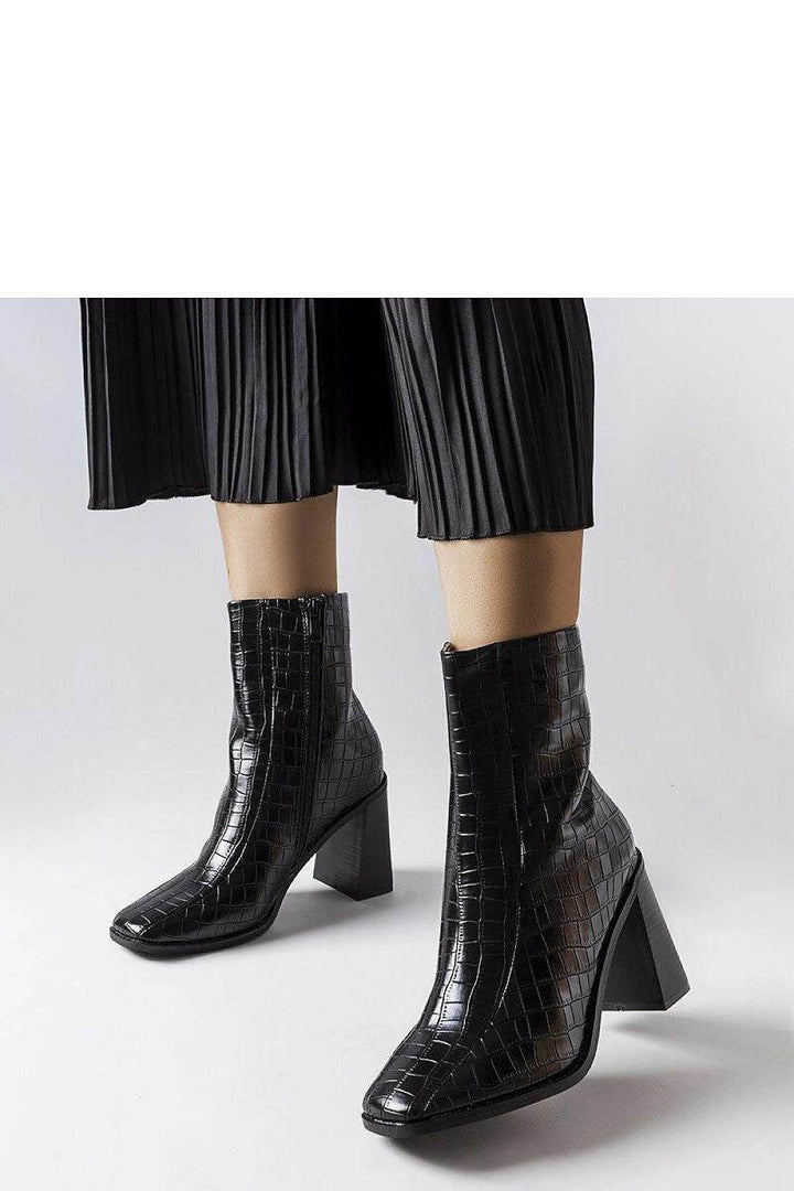Heel boots model 204772 - MHMote