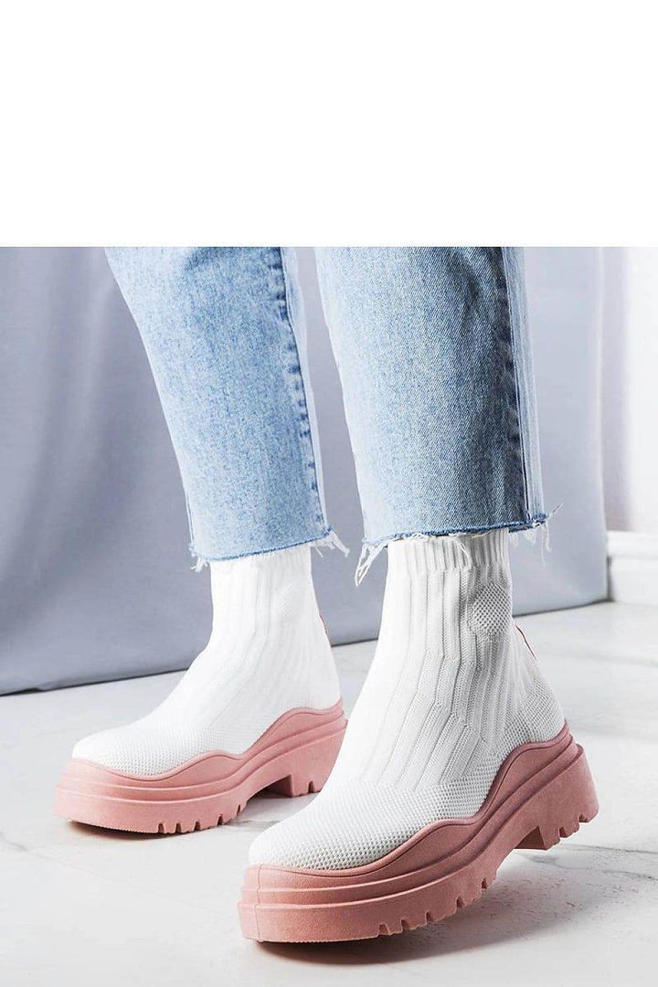 Boots model 204843 - MHMote
