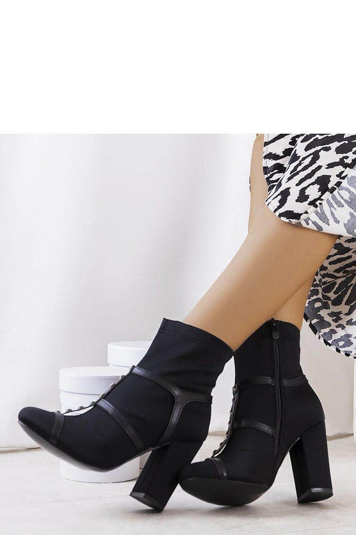 Heel boots model 204851 - MHMote