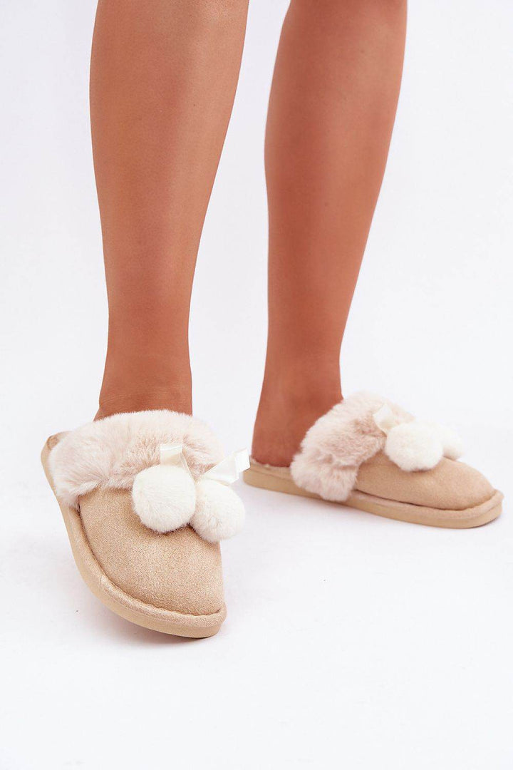 Slippers model 204929 - MHMote