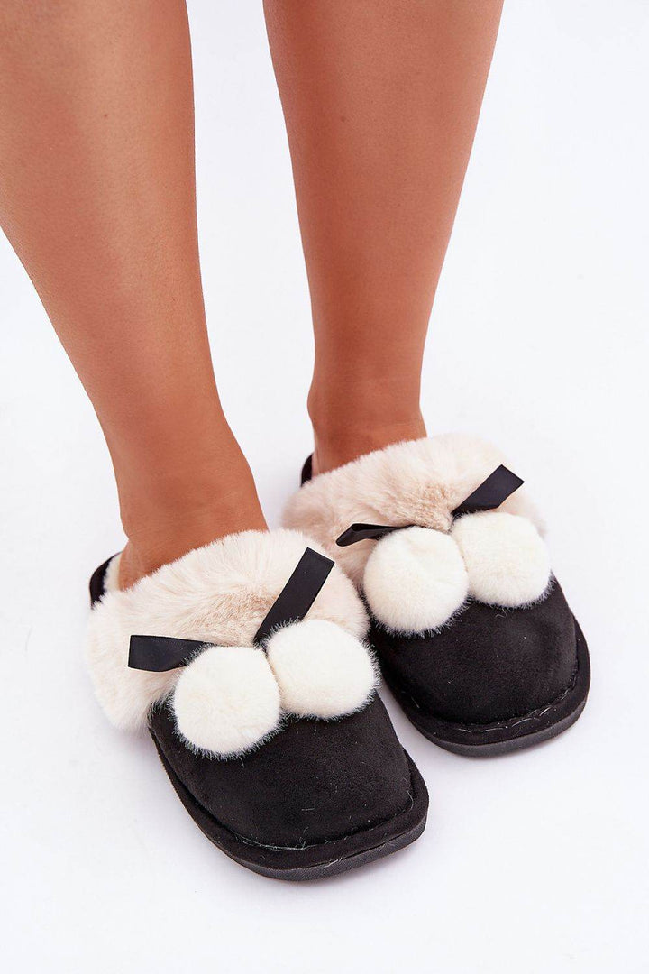 Slippers model 204929 - MHMote
