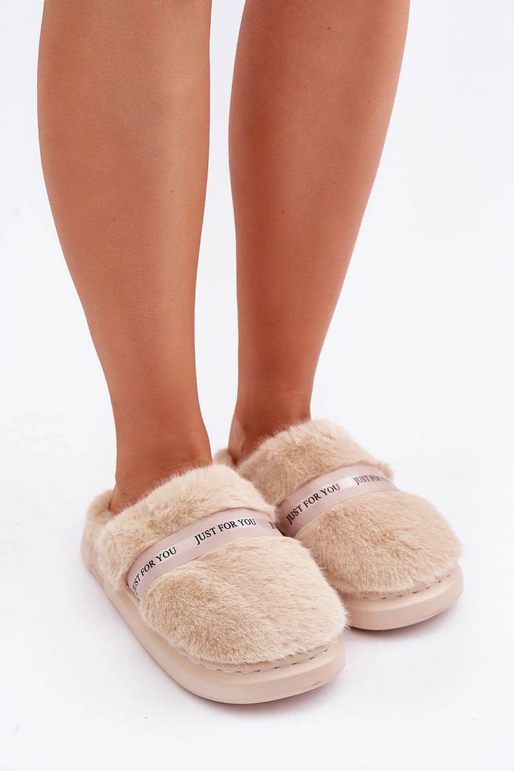 Slippers model 204933 - MHMote