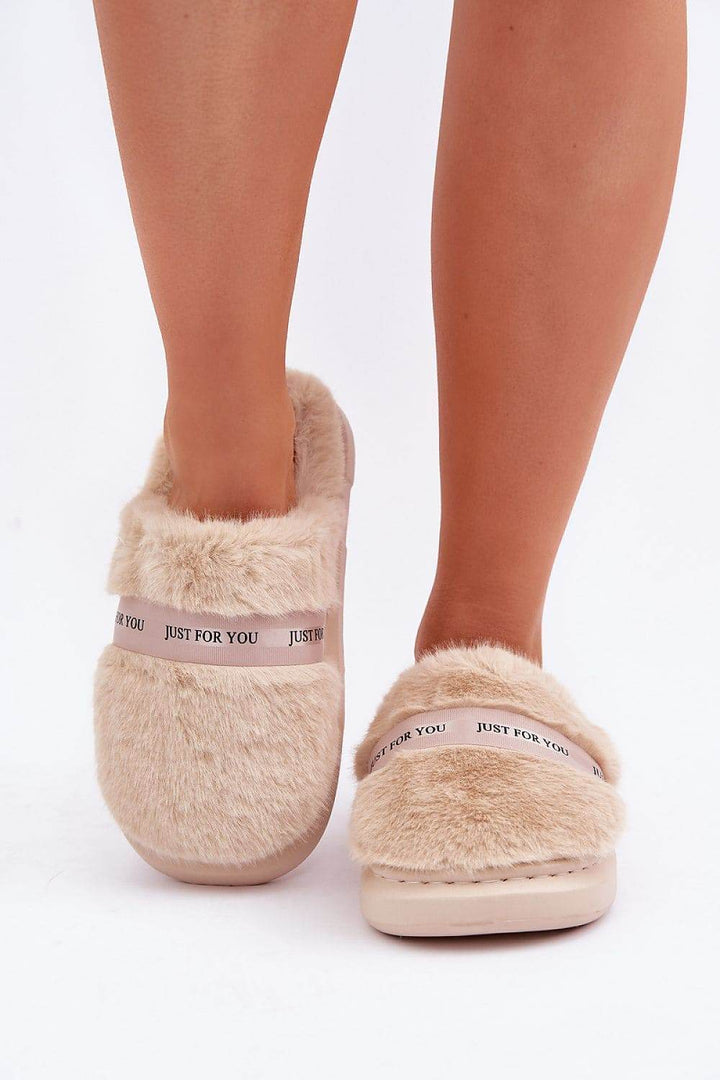 Slippers model 204933 - MHMote