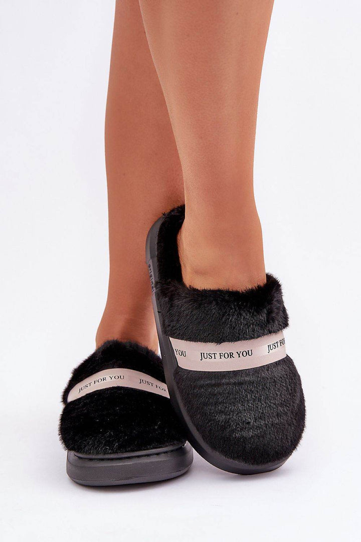Slippers model 204933 - MHMote