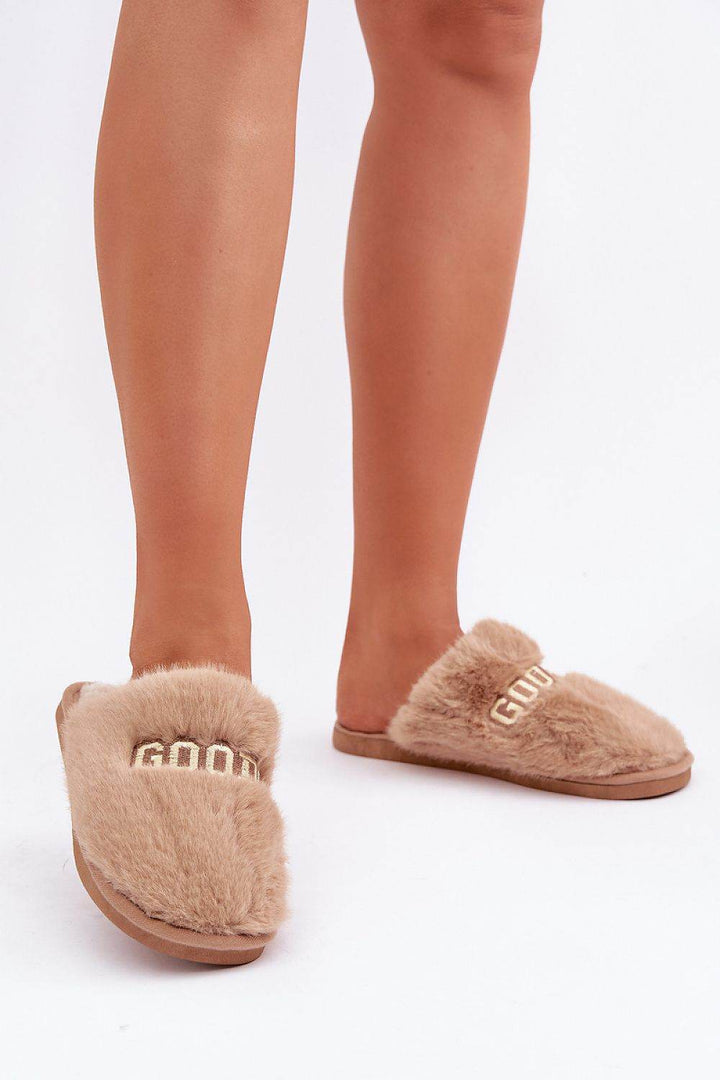 Slippers model 204940 - MHMote