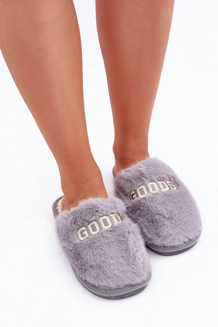 Slippers model 204940 - MHMote