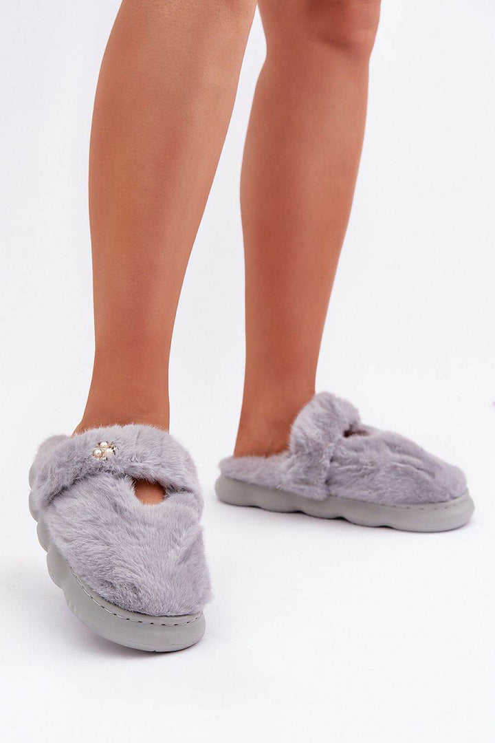 Slippers model 204948 - MHMote