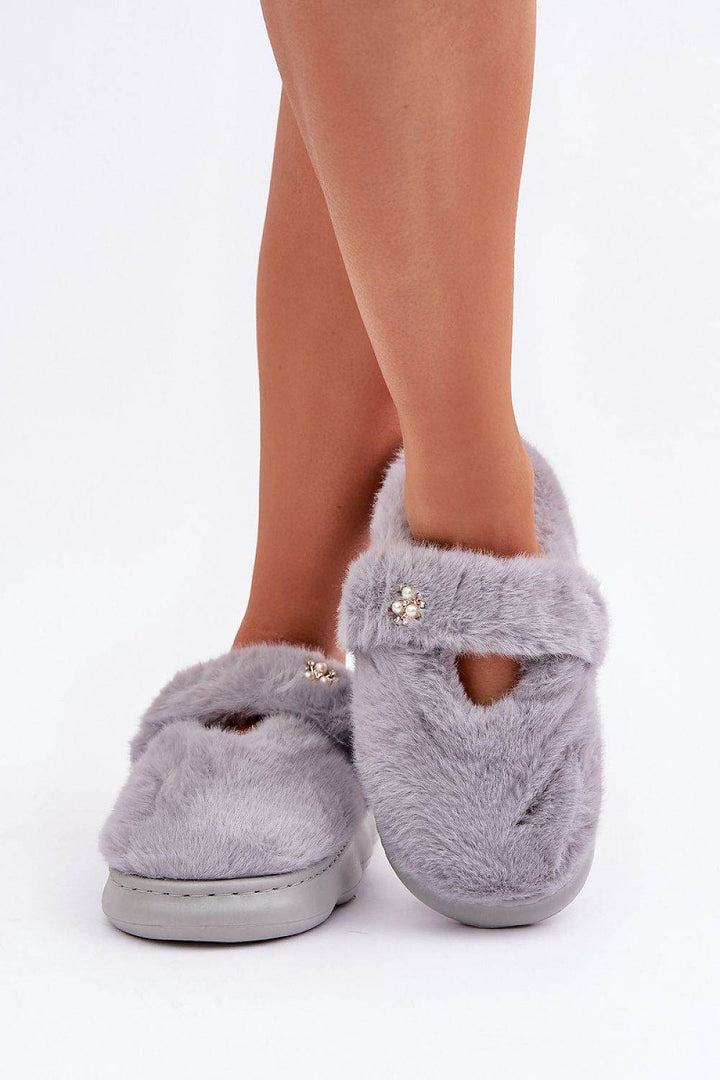 Slippers model 204948 - MHMote