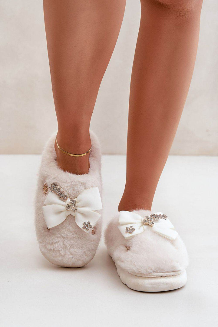Slippers model 204958 - MHMote