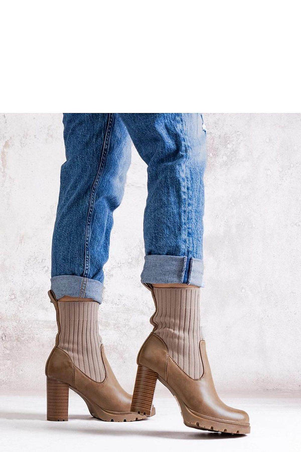 Heel boots model 205041 - MHMote