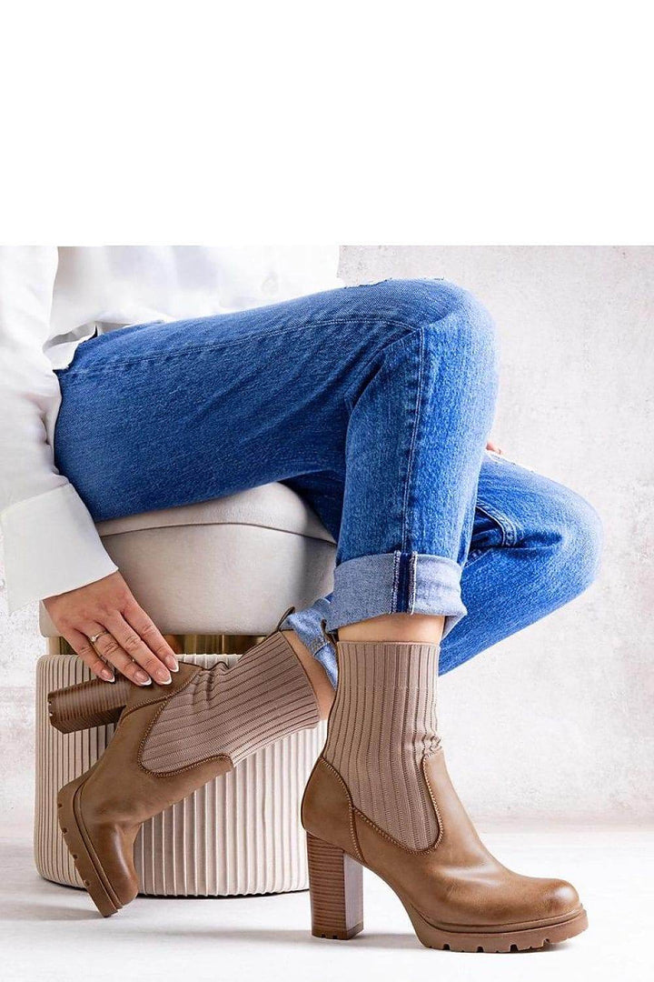 Heel boots model 205041 - MHMote