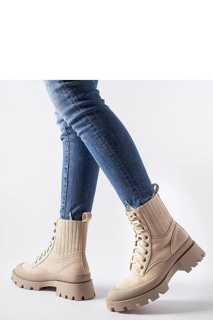 Boots model 204603 - MHMote