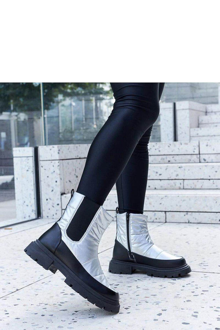 Boots model 204612 - MHMote