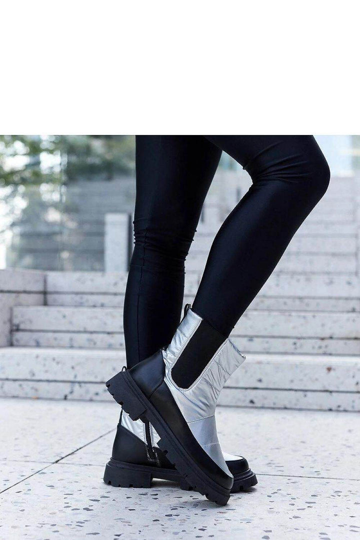 Boots model 204612 - MHMote