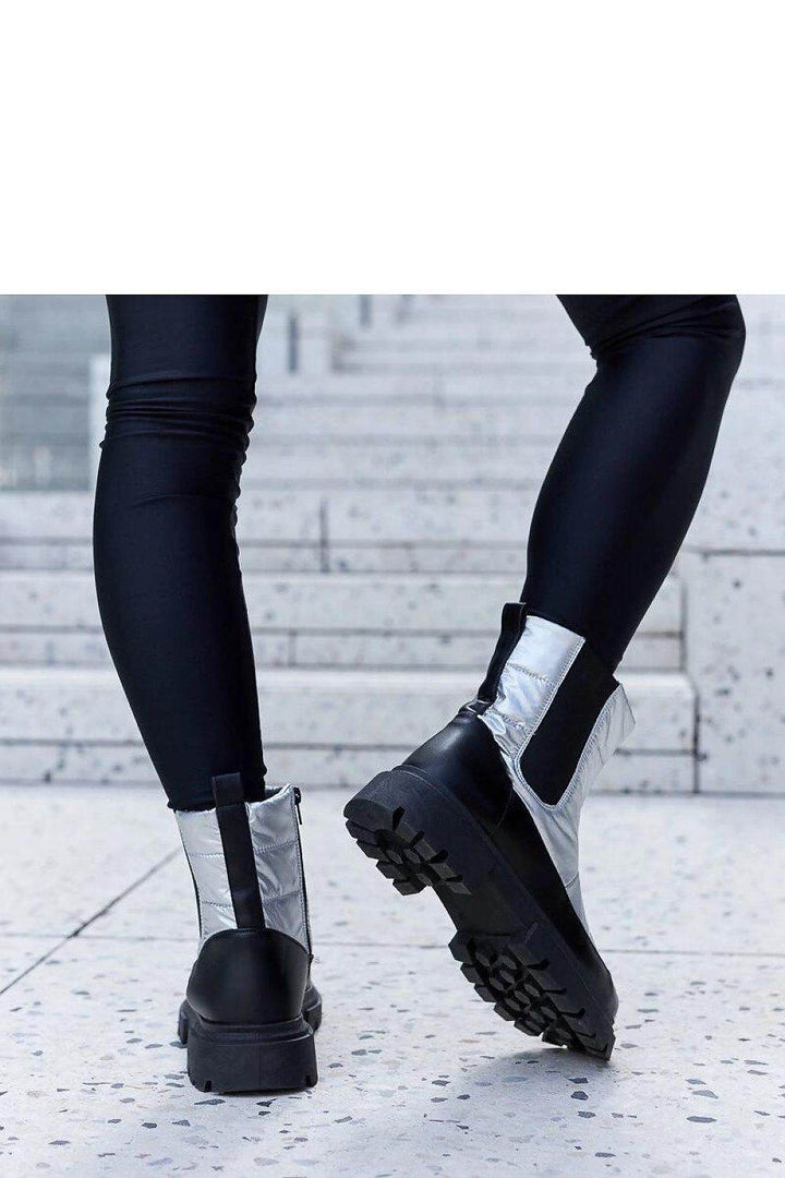Boots model 204612 - MHMote